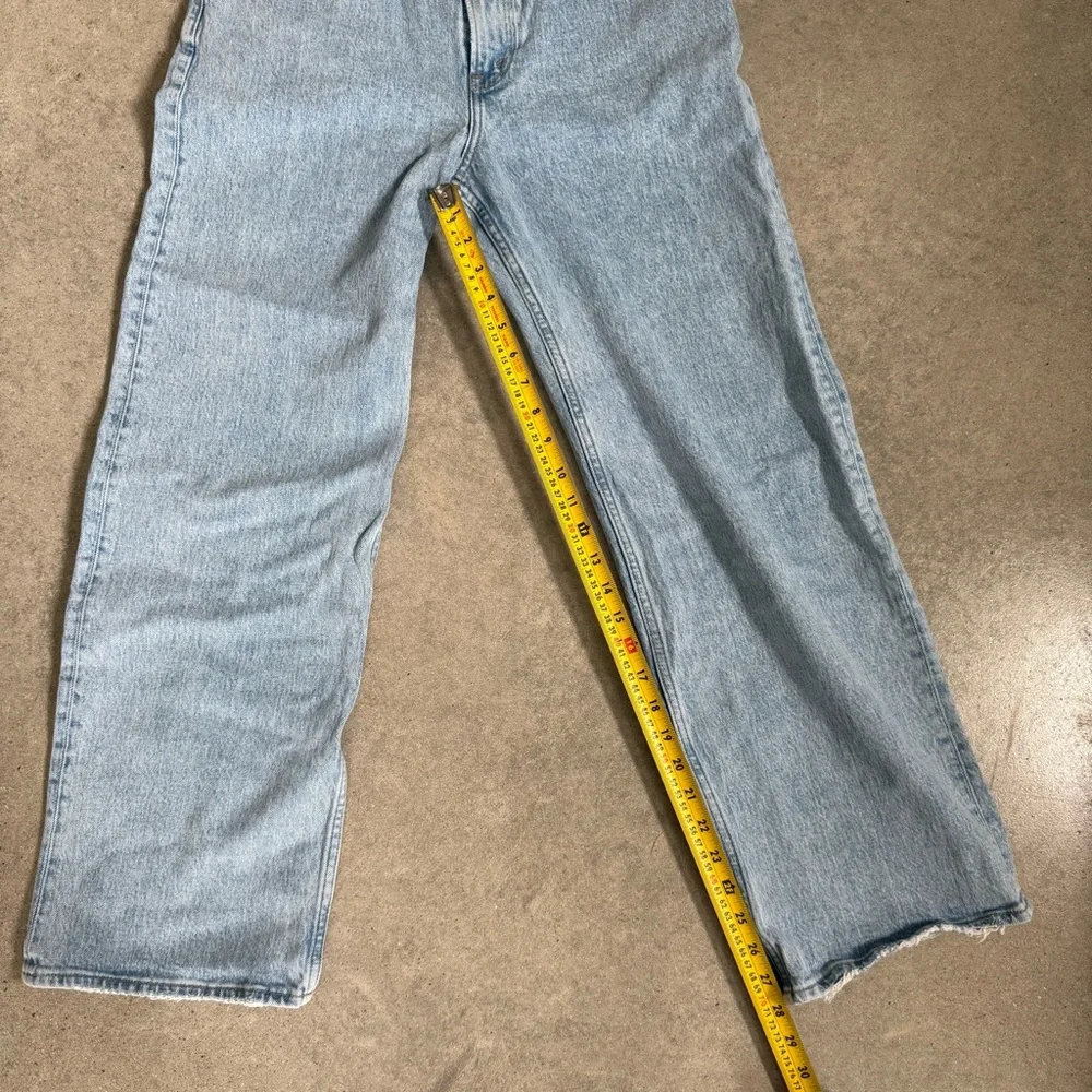 Abercrombie and Fitch High Rise 90s Relaxed SHORT - light wash - Picture 10 of 12